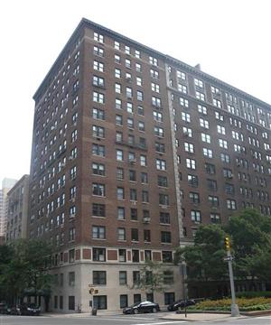 美国纽约曼哈顿公园大道1133号公寓楼,塞林格在此长大